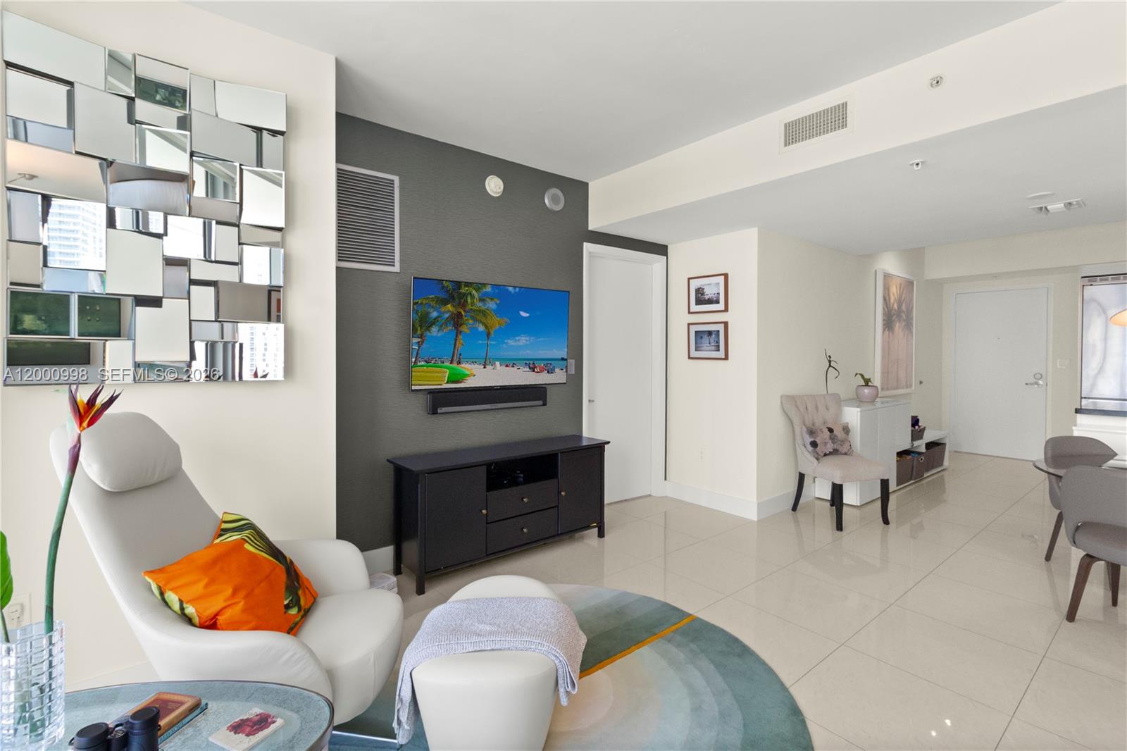 92 SW 3rd St #1202, Miami FL 33130