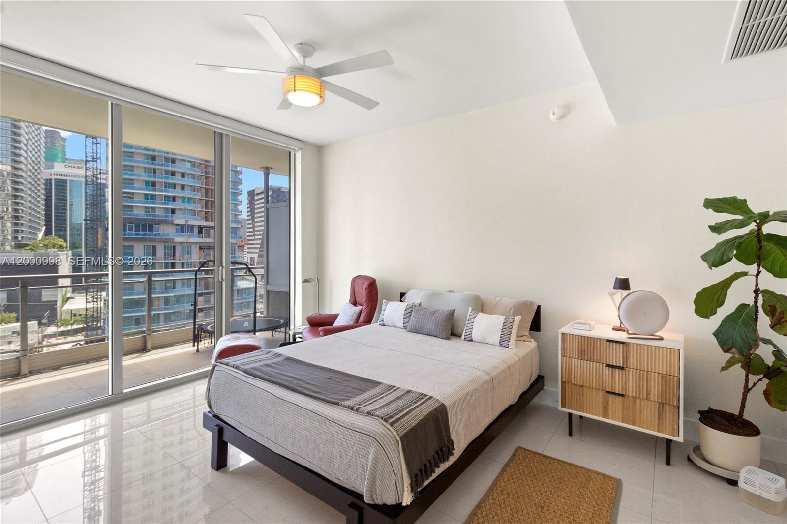 92 SW 3rd St #1202, Miami FL 33130