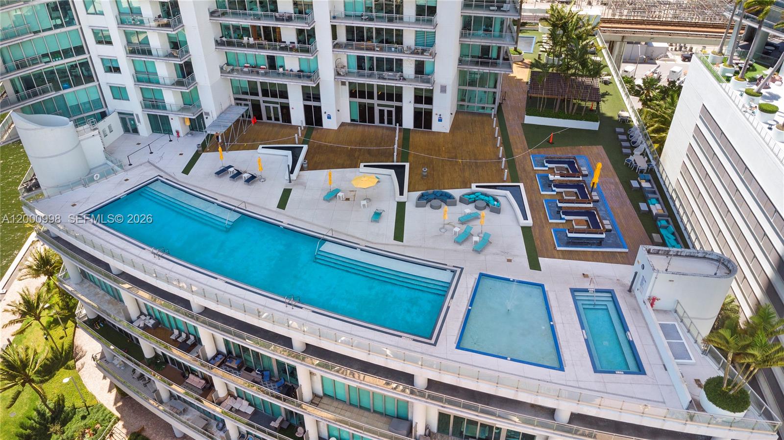 92 SW 3rd St #1202, Miami FL 33130