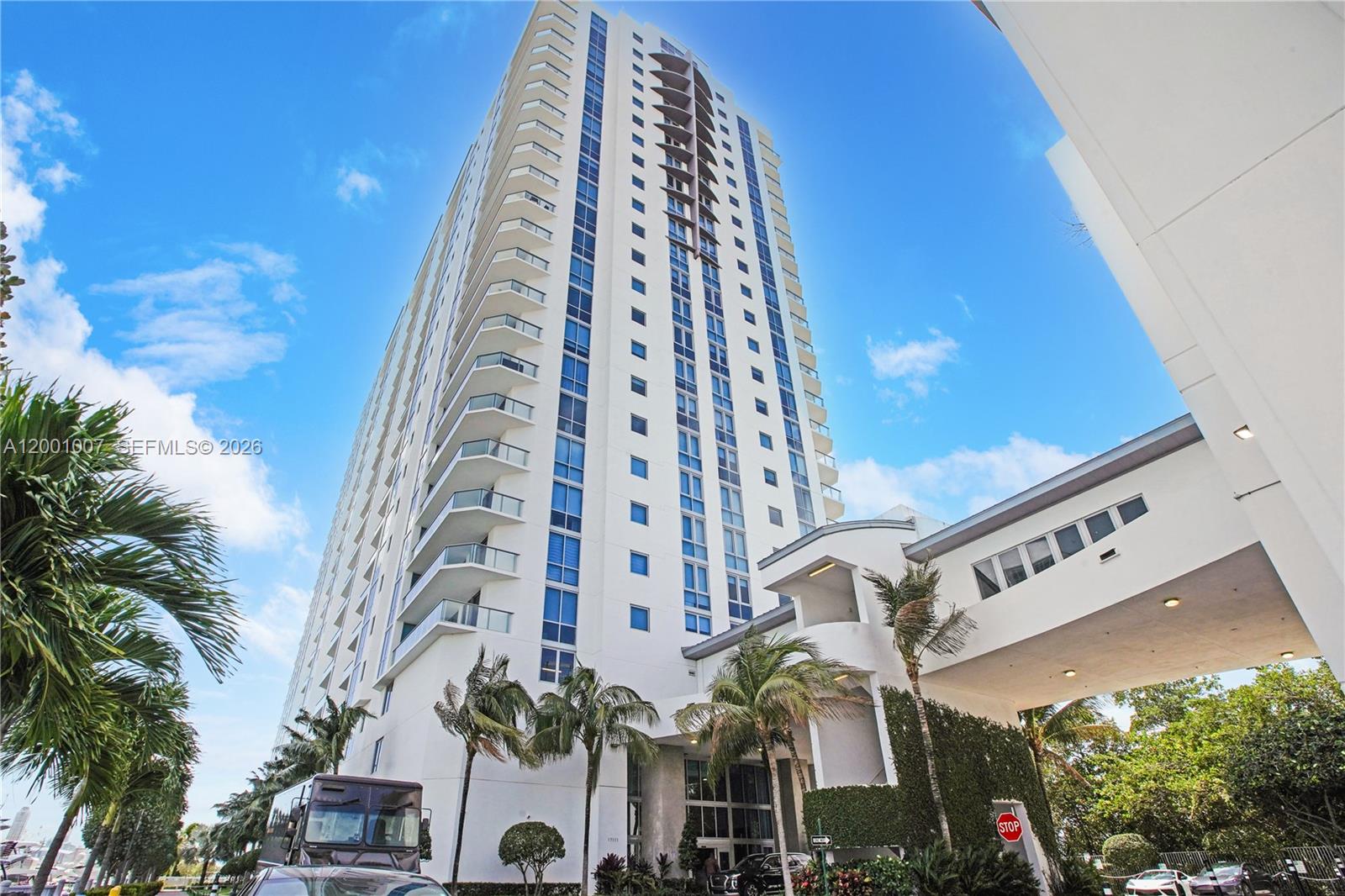 17111 Biscayne Blvd #2008, North Miami Beach FL 33160