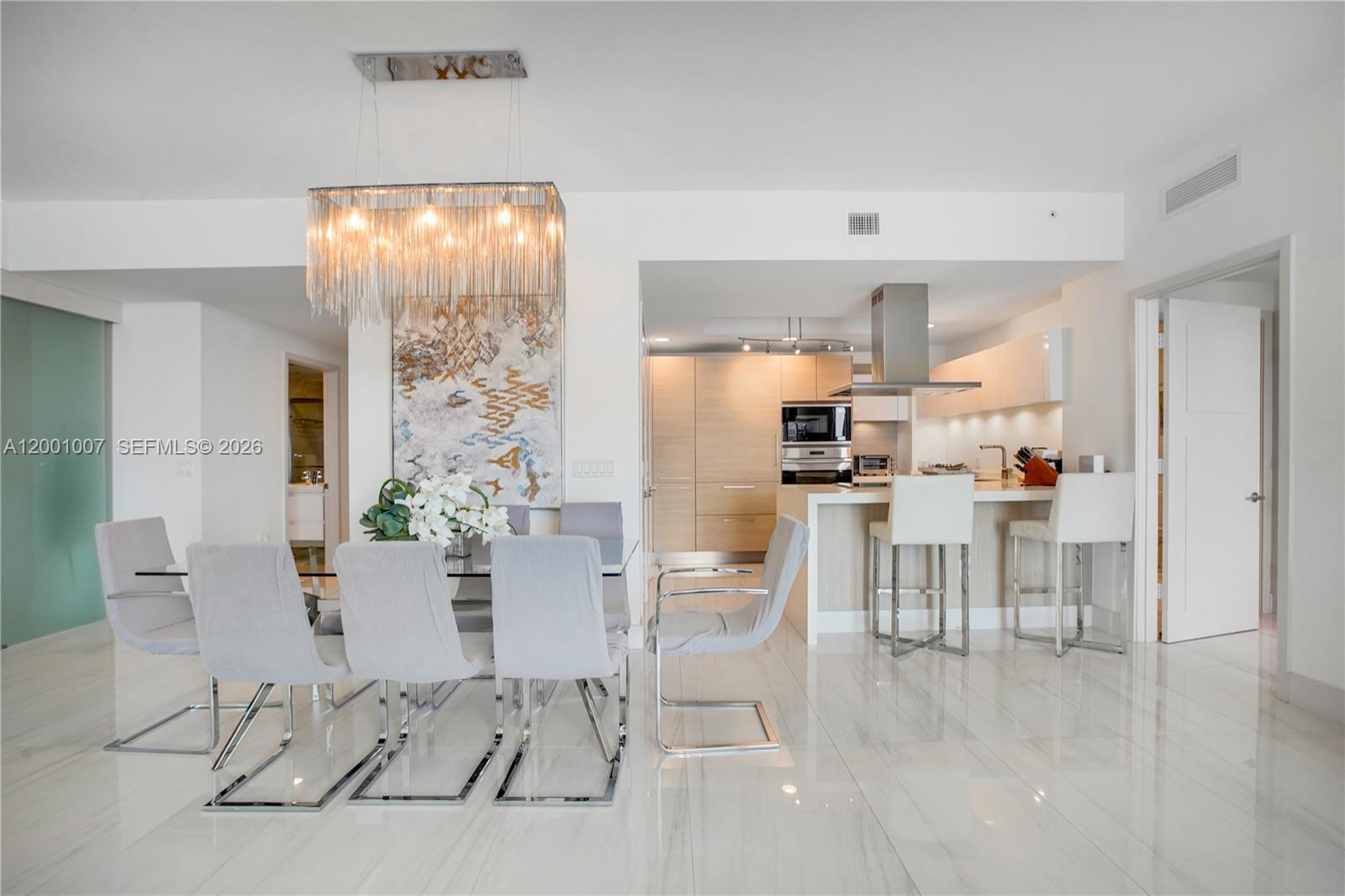 17111 Biscayne Blvd #2008, North Miami Beach FL 33160