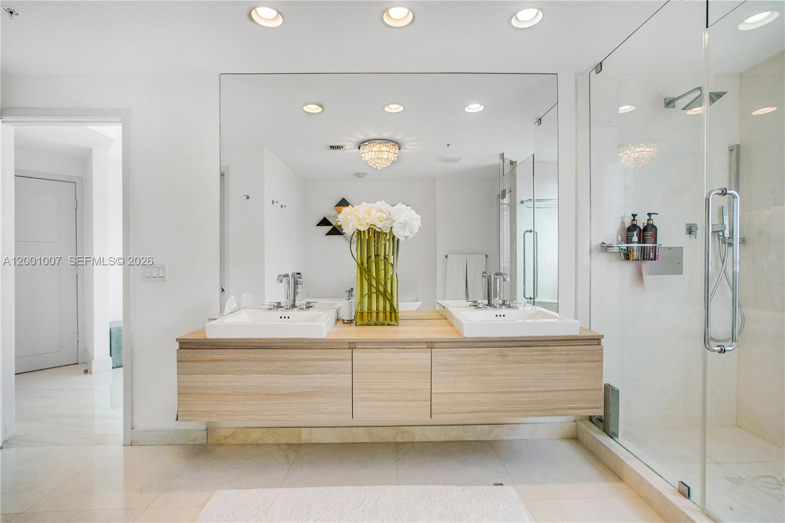 17111 Biscayne Blvd #2008, North Miami Beach FL 33160