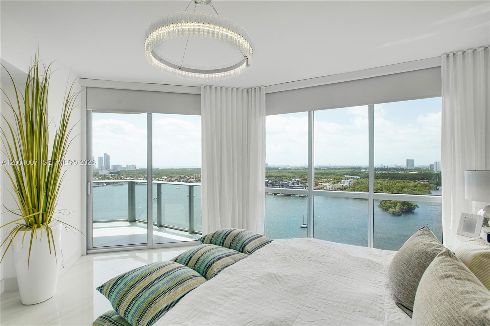 17111 Biscayne Blvd #2008, North Miami Beach FL 33160