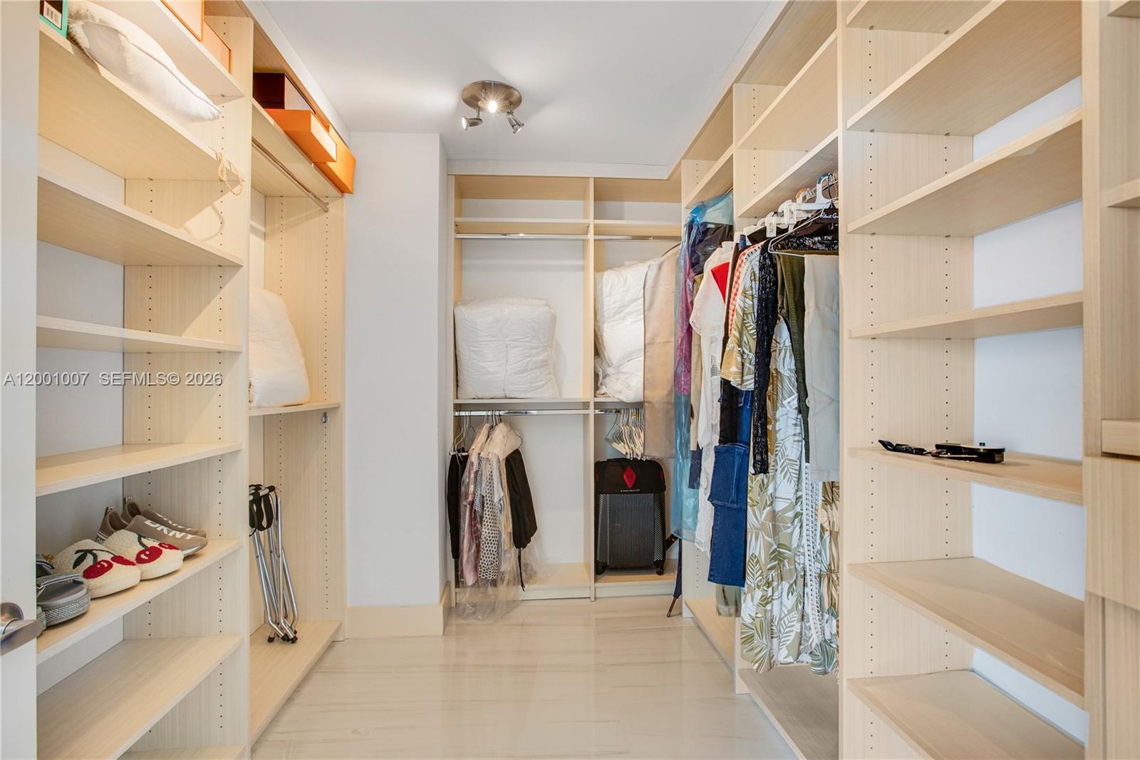 17111 Biscayne Blvd #2008, North Miami Beach FL 33160