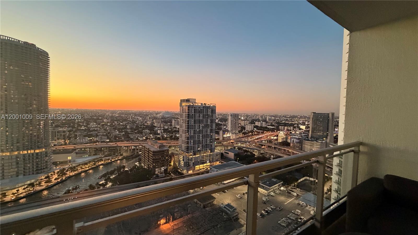 92 SW 3rd St #3607, Miami FL 33130