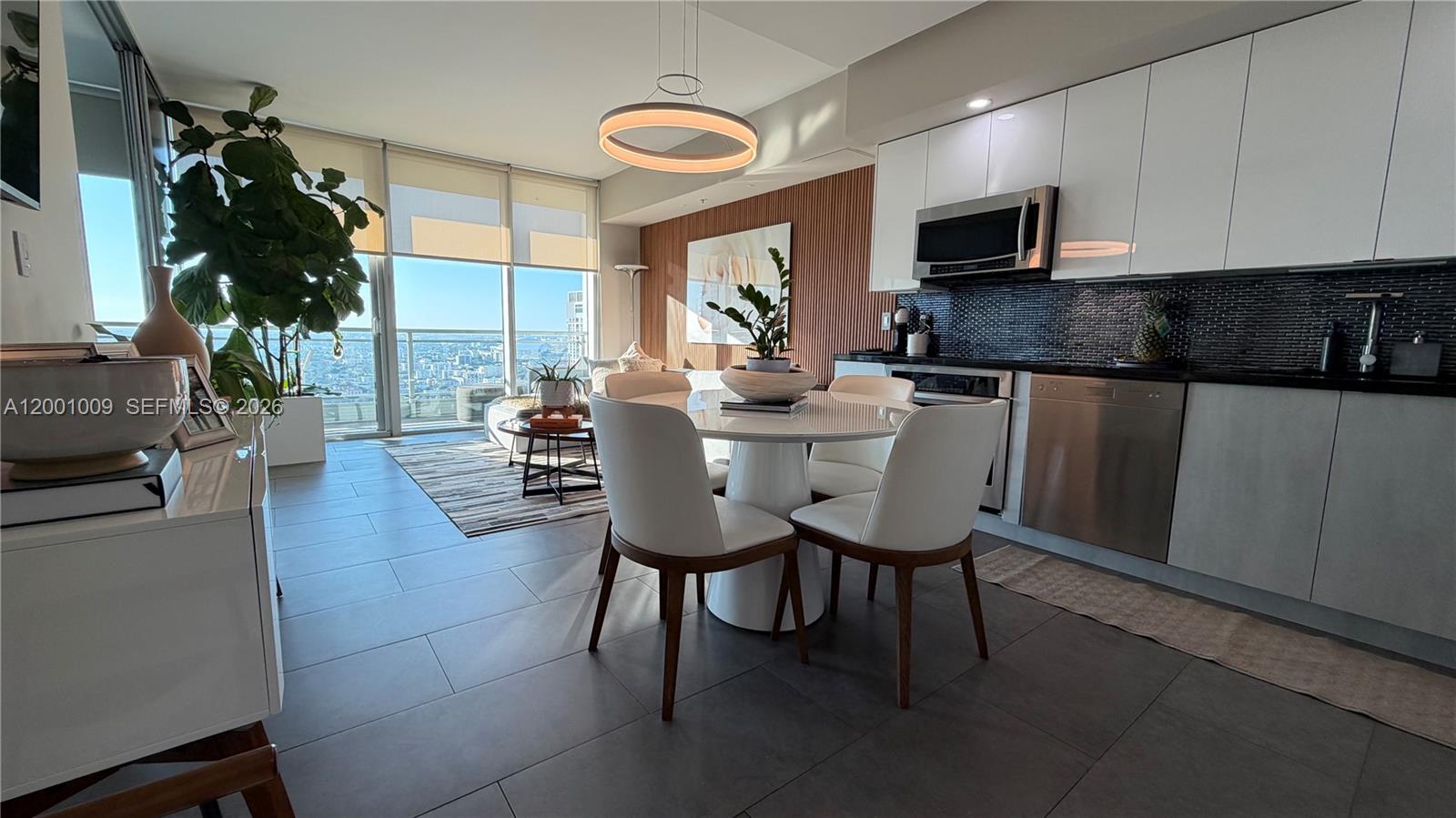 92 SW 3rd St #3607, Miami FL 33130