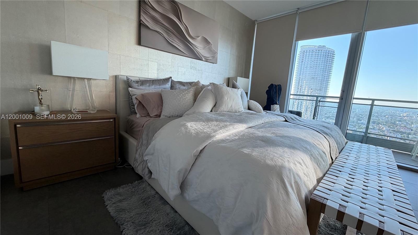 92 SW 3rd St #3607, Miami FL 33130