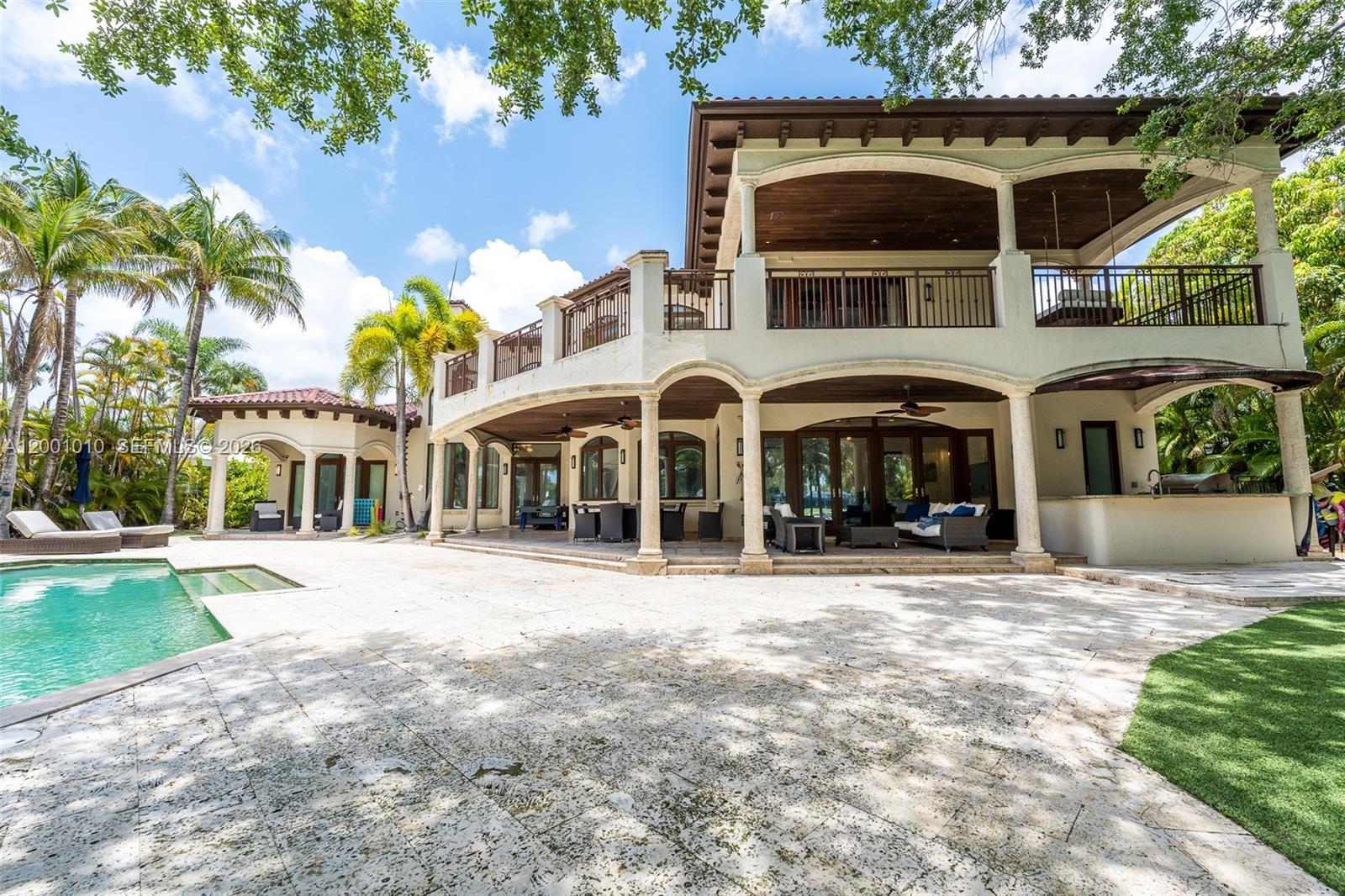 9240 SW 140th St, Miami FL 33176