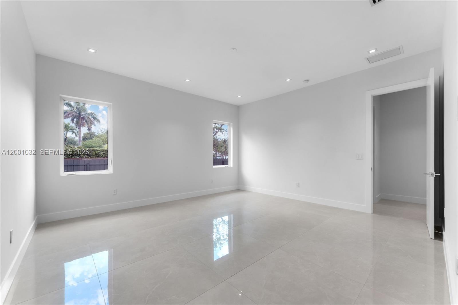 7980 SW 184th Ter, Cutler Bay FL 33157