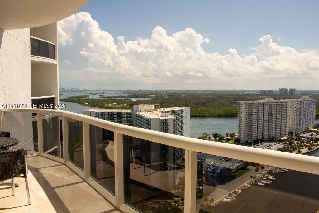 15901 Collins Ave #2505, Sunny Isles Beach FL 33160