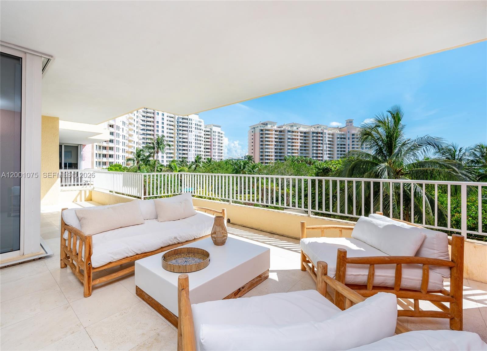 789 Crandon Blvd #502, Key Biscayne FL 33149