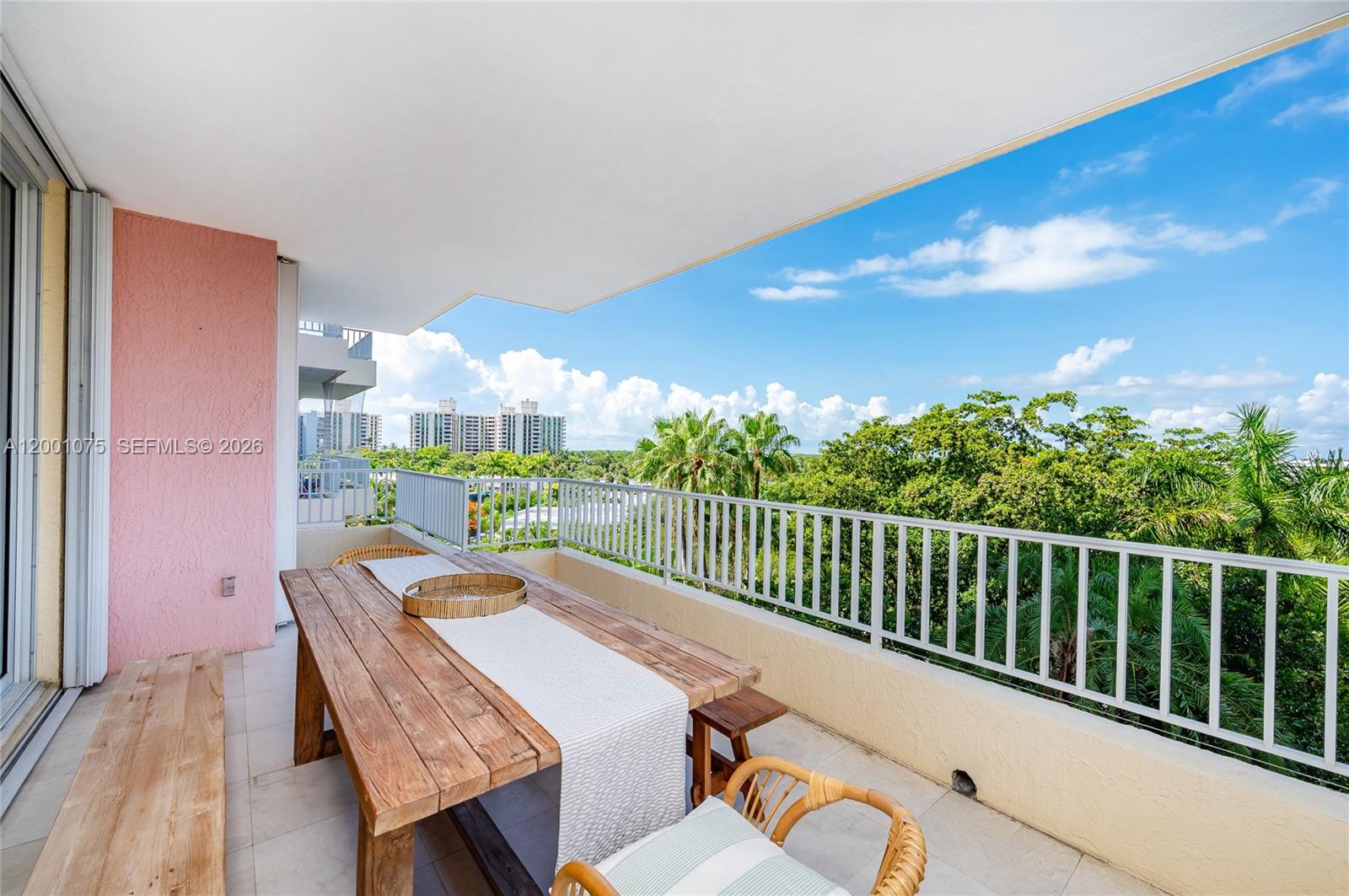 789 Crandon Blvd #502, Key Biscayne FL 33149