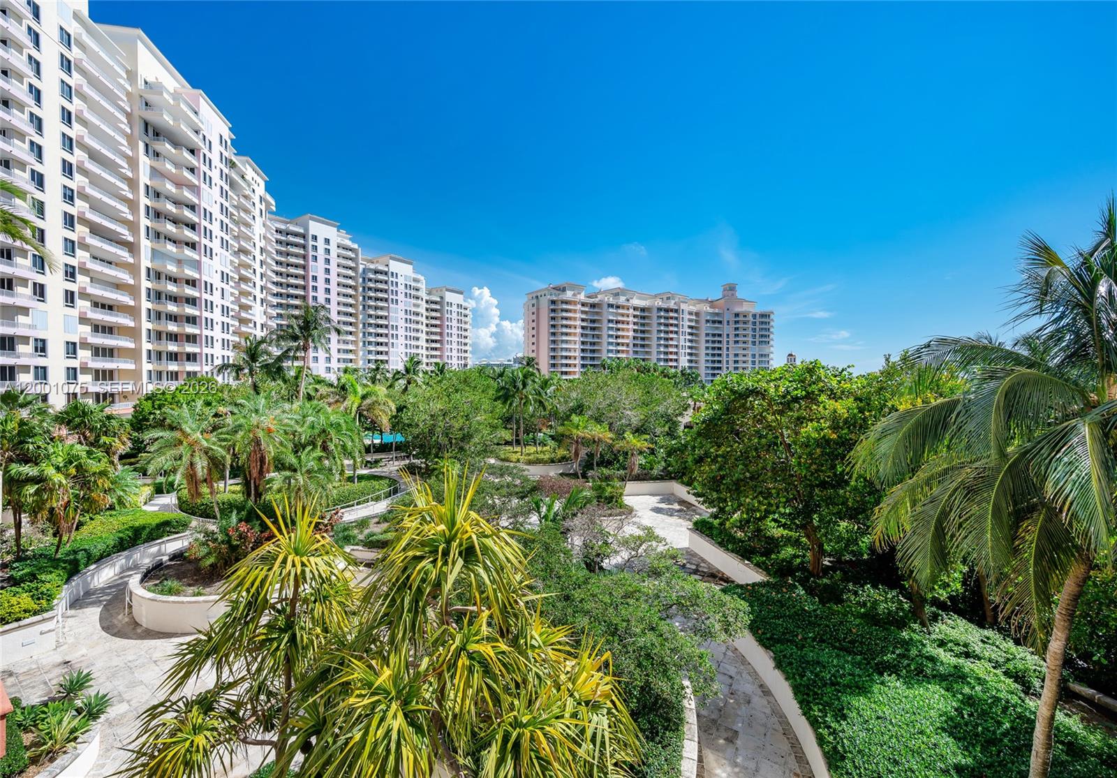 789 Crandon Blvd #502, Key Biscayne FL 33149