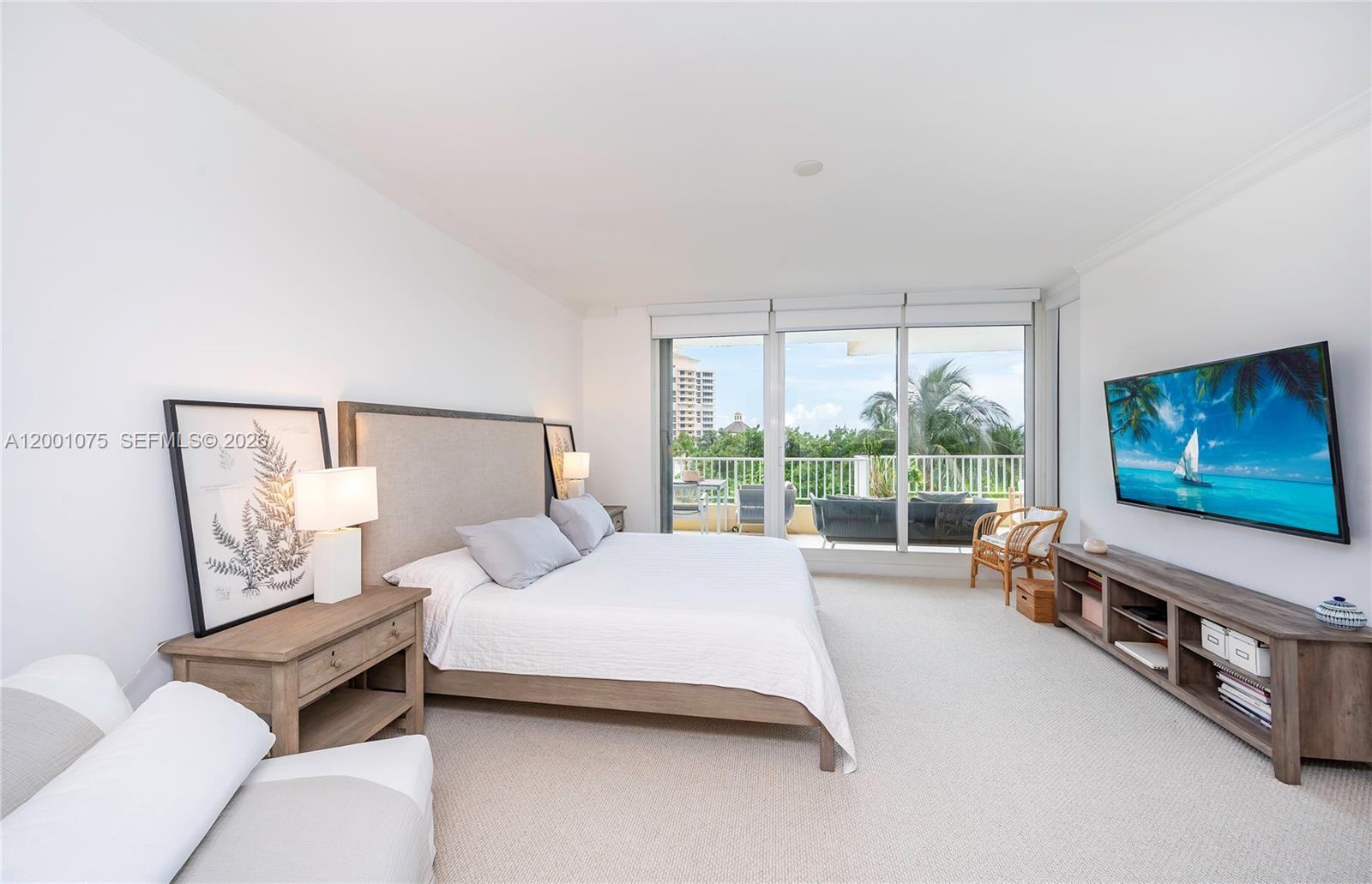 789 Crandon Blvd #502, Key Biscayne FL 33149