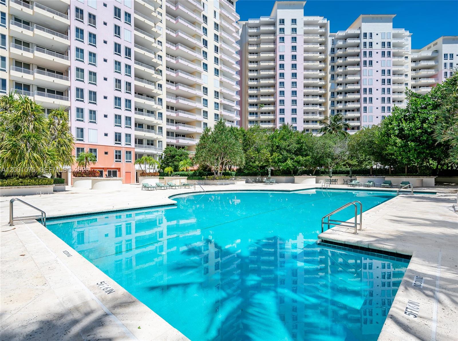789 Crandon Blvd #502, Key Biscayne FL 33149