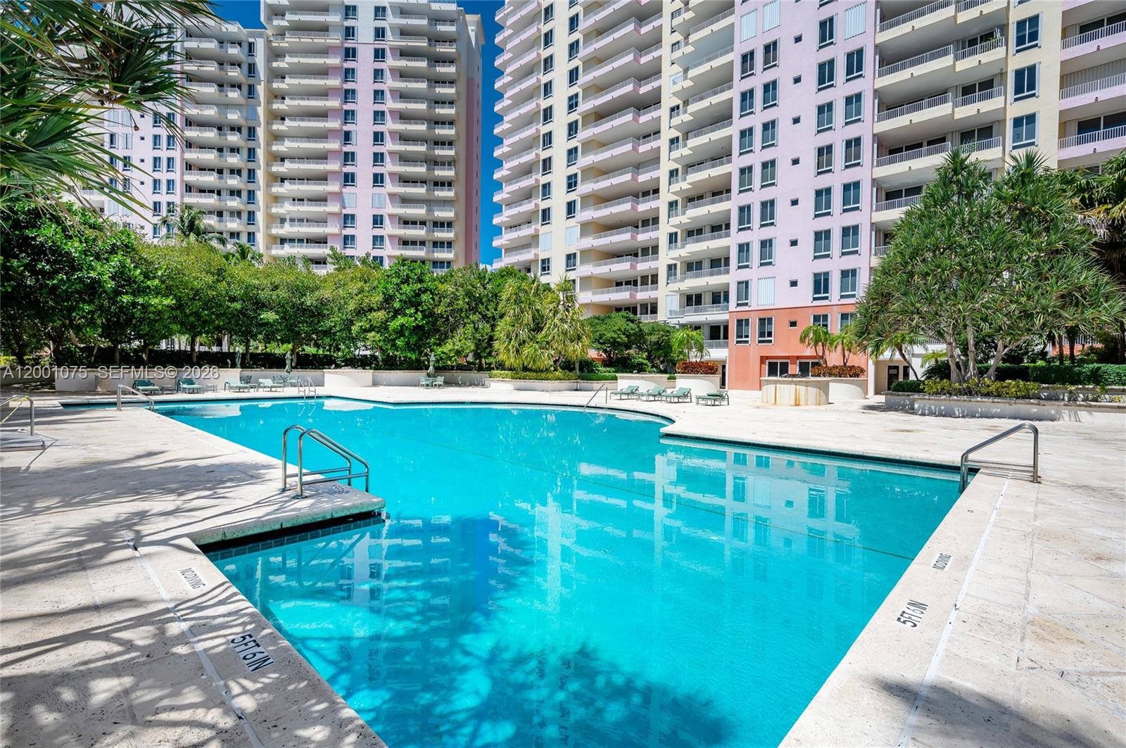 789 Crandon Blvd #502, Key Biscayne FL 33149