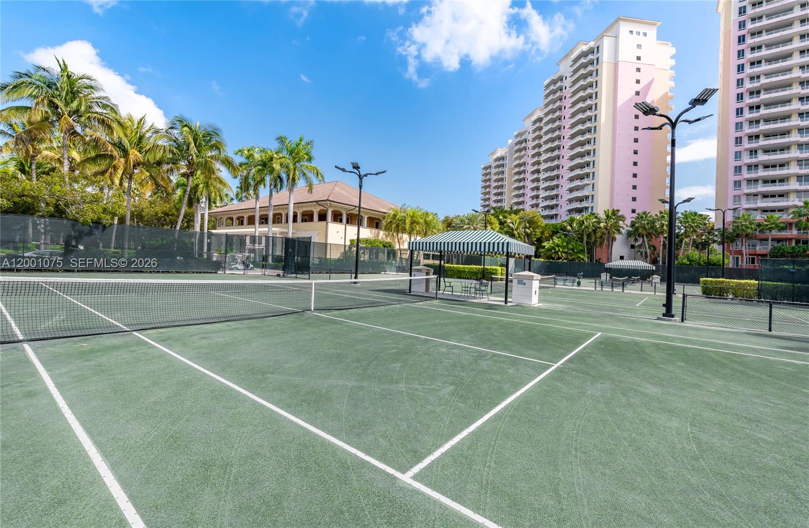 789 Crandon Blvd #502, Key Biscayne FL 33149
