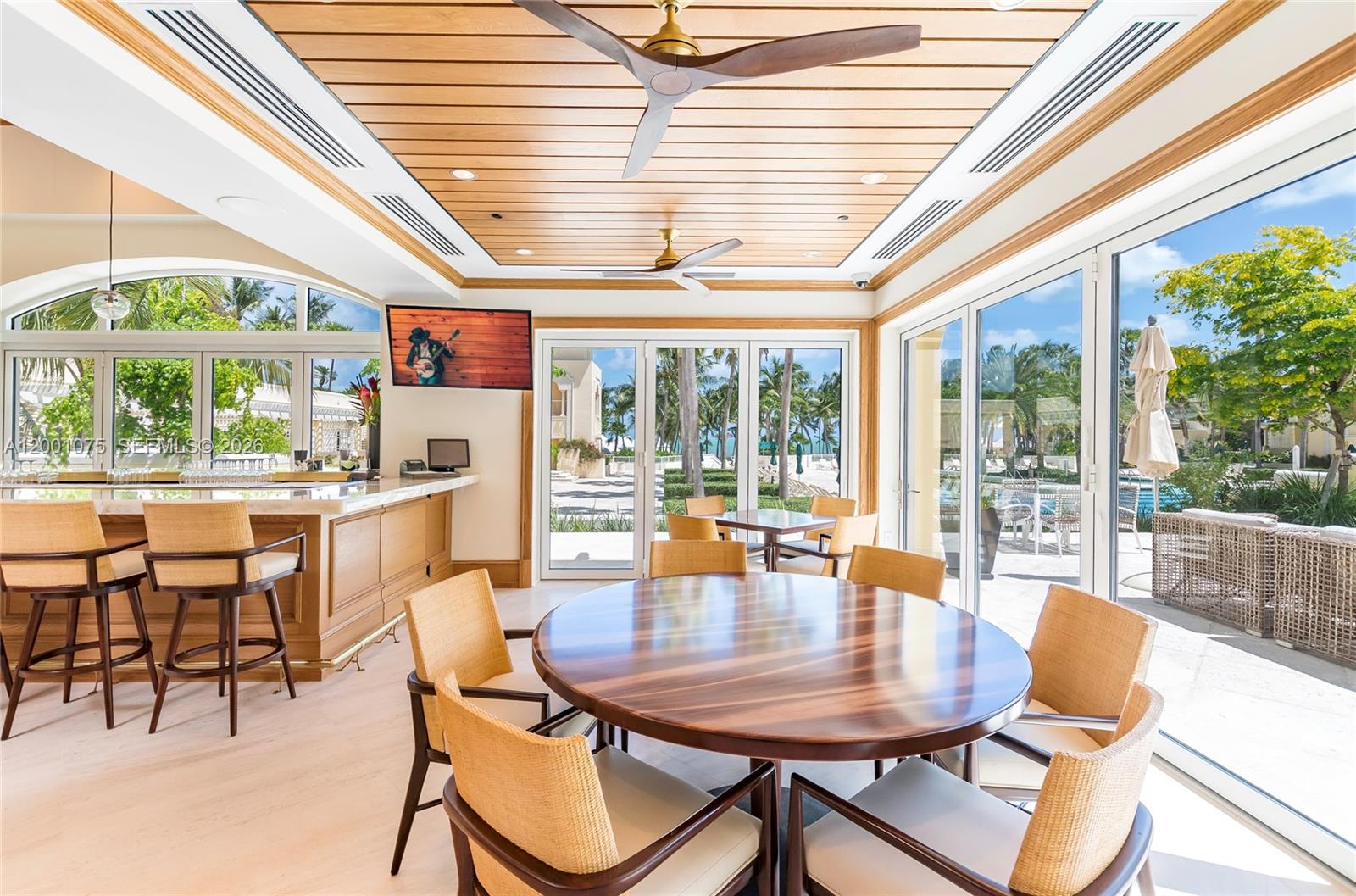 789 Crandon Blvd #502, Key Biscayne FL 33149