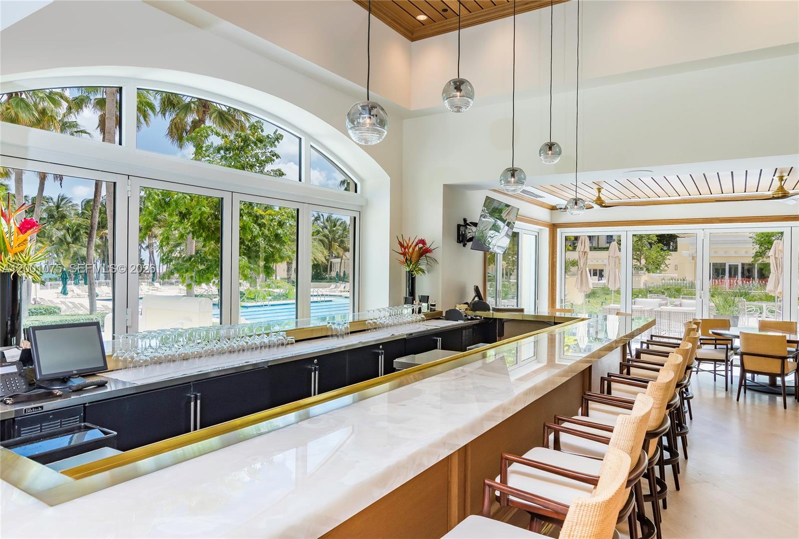 789 Crandon Blvd #502, Key Biscayne FL 33149