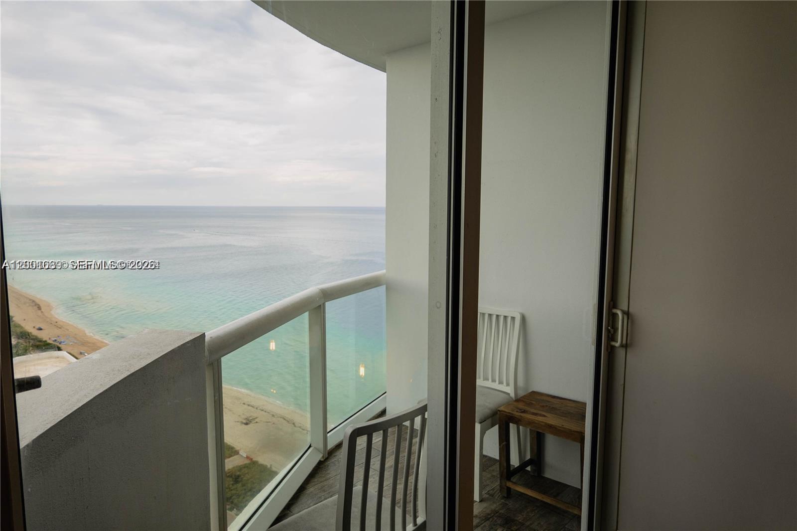6365 Collins Ave #2710, Miami Beach FL 33141