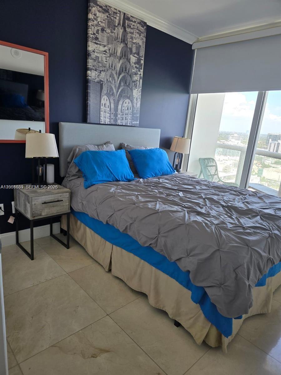 6365 Collins Ave #2710, Miami Beach FL 33141