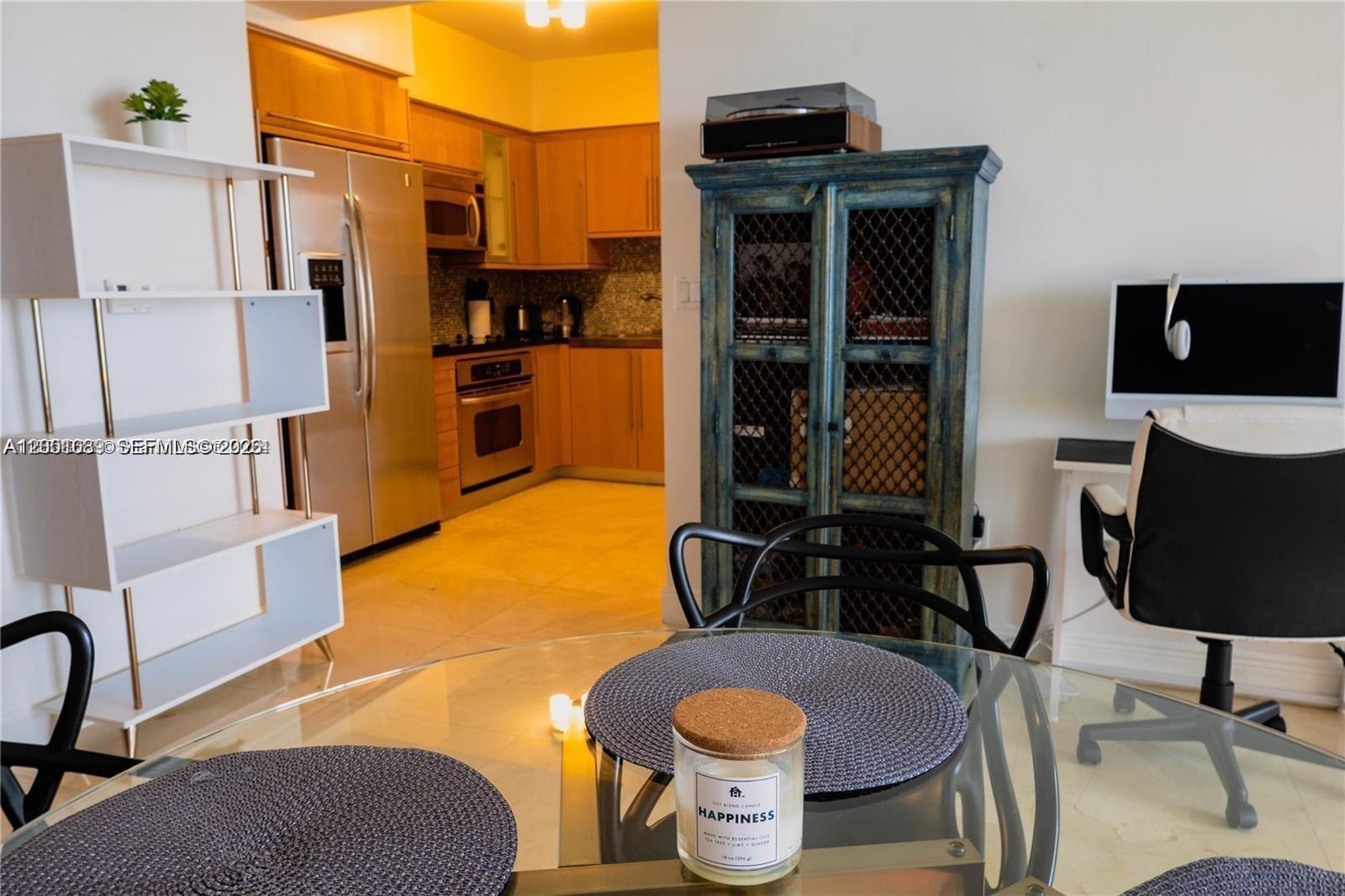 6365 Collins Ave #2710, Miami Beach FL 33141