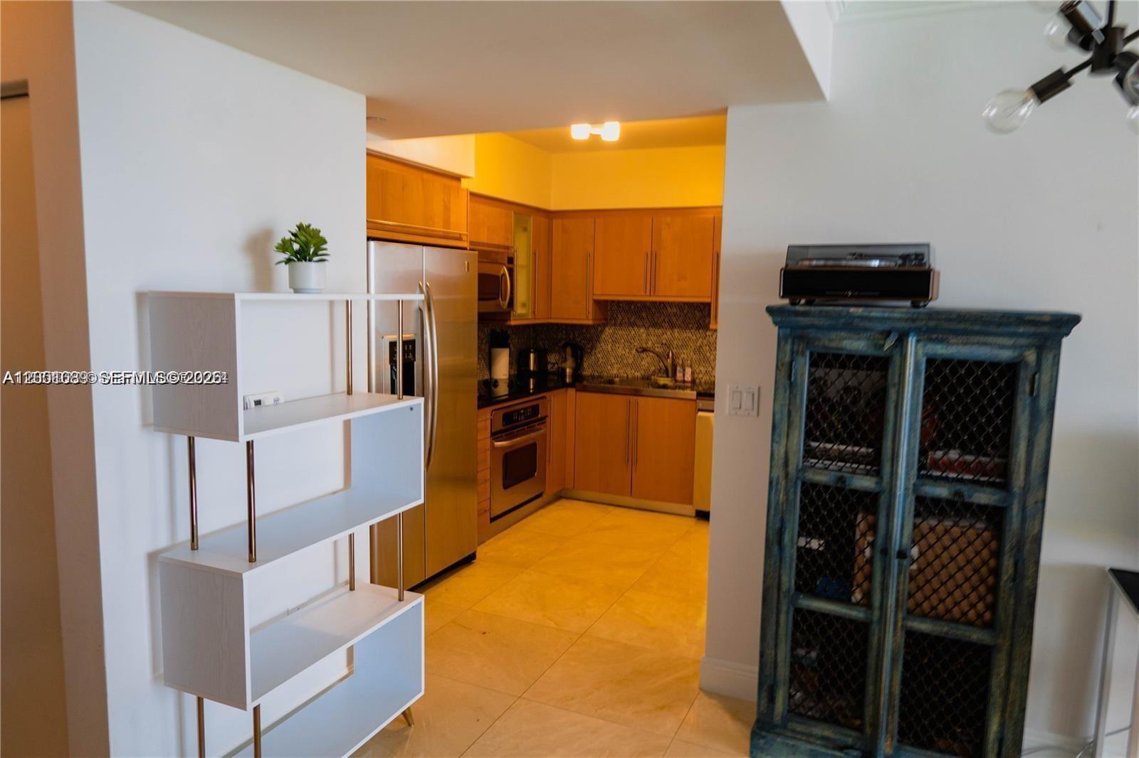 6365 Collins Ave #2710, Miami Beach FL 33141