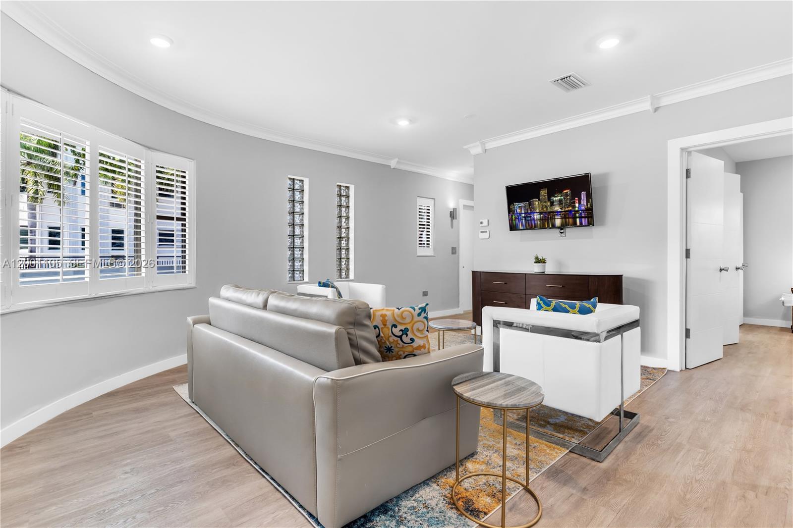 8101 Harding Ave, Miami Beach FL 33141