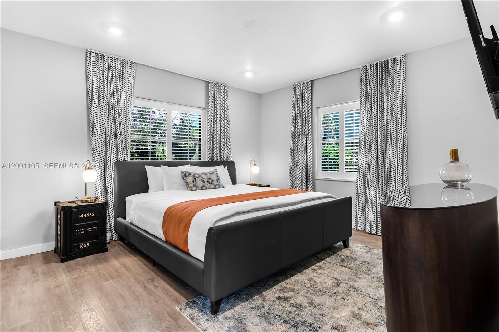 8101 Harding Ave, Miami Beach FL 33141