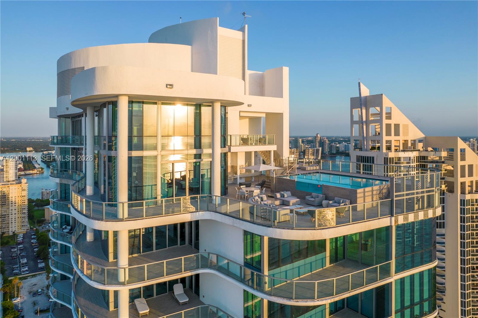 17475 Collins Ave #PH3201, Sunny Isles Beach FL 33160