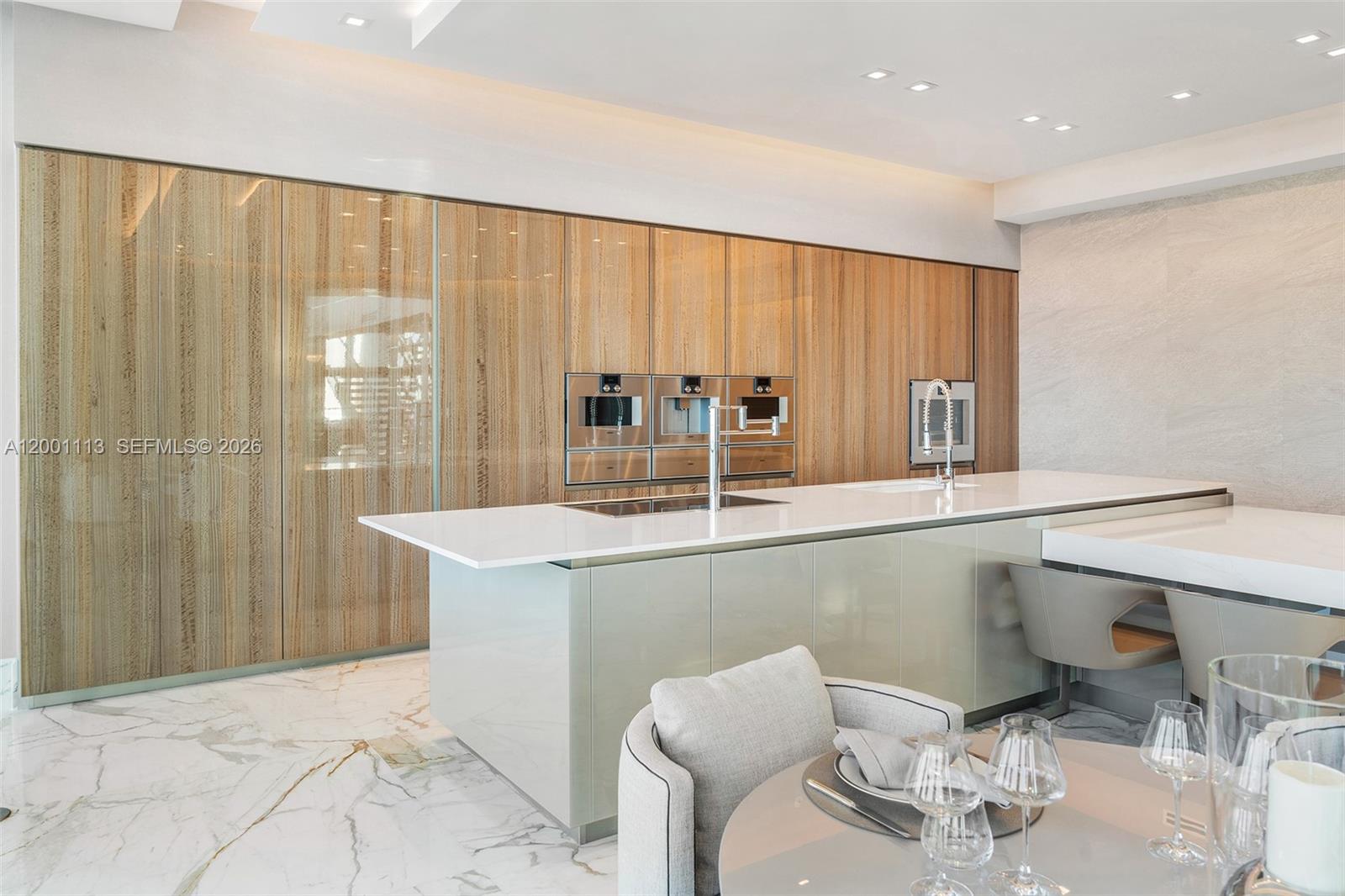 17475 Collins Ave #PH3201, Sunny Isles Beach FL 33160
