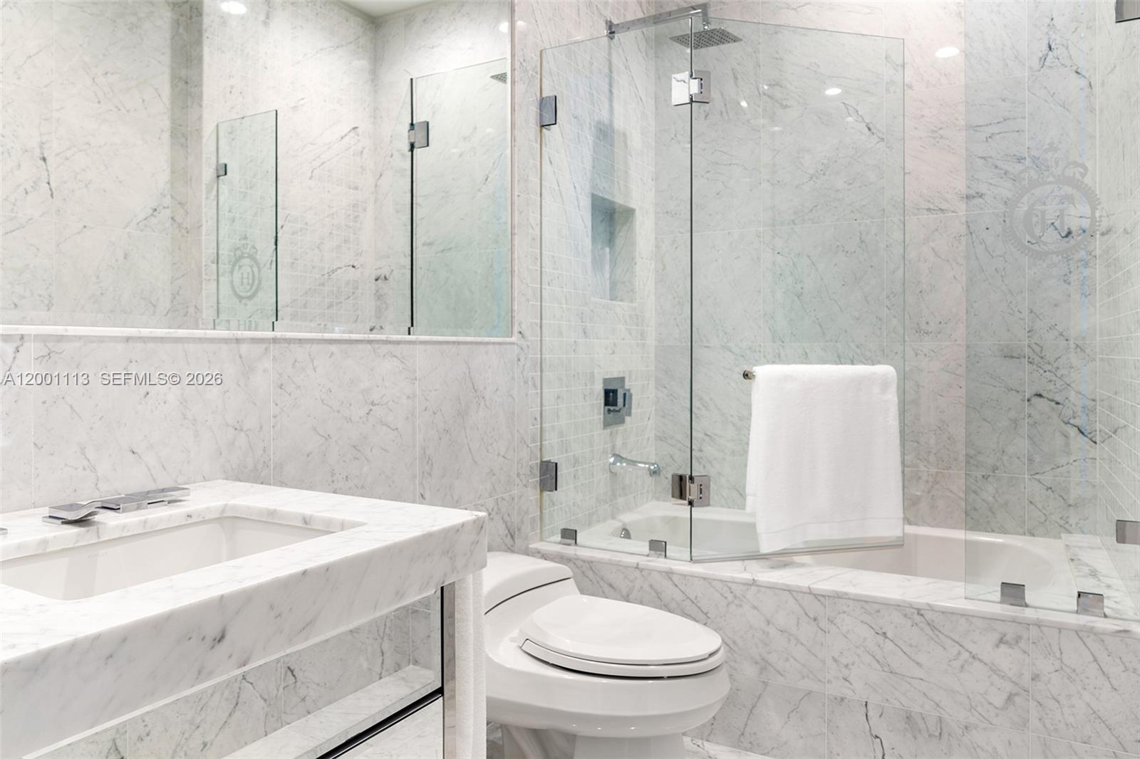 17475 Collins Ave #PH3201, Sunny Isles Beach FL 33160