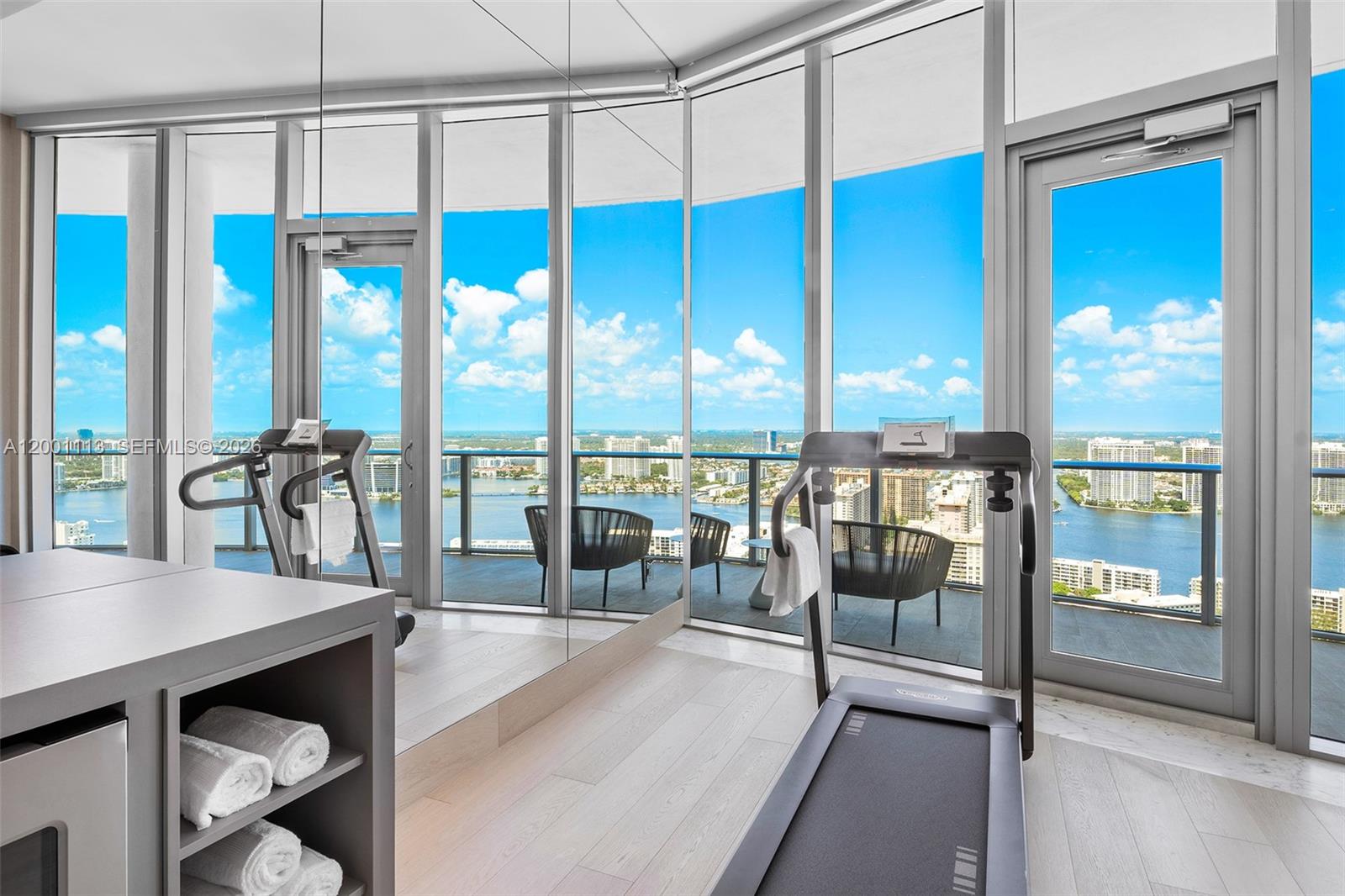 17475 Collins Ave #PH3201, Sunny Isles Beach FL 33160