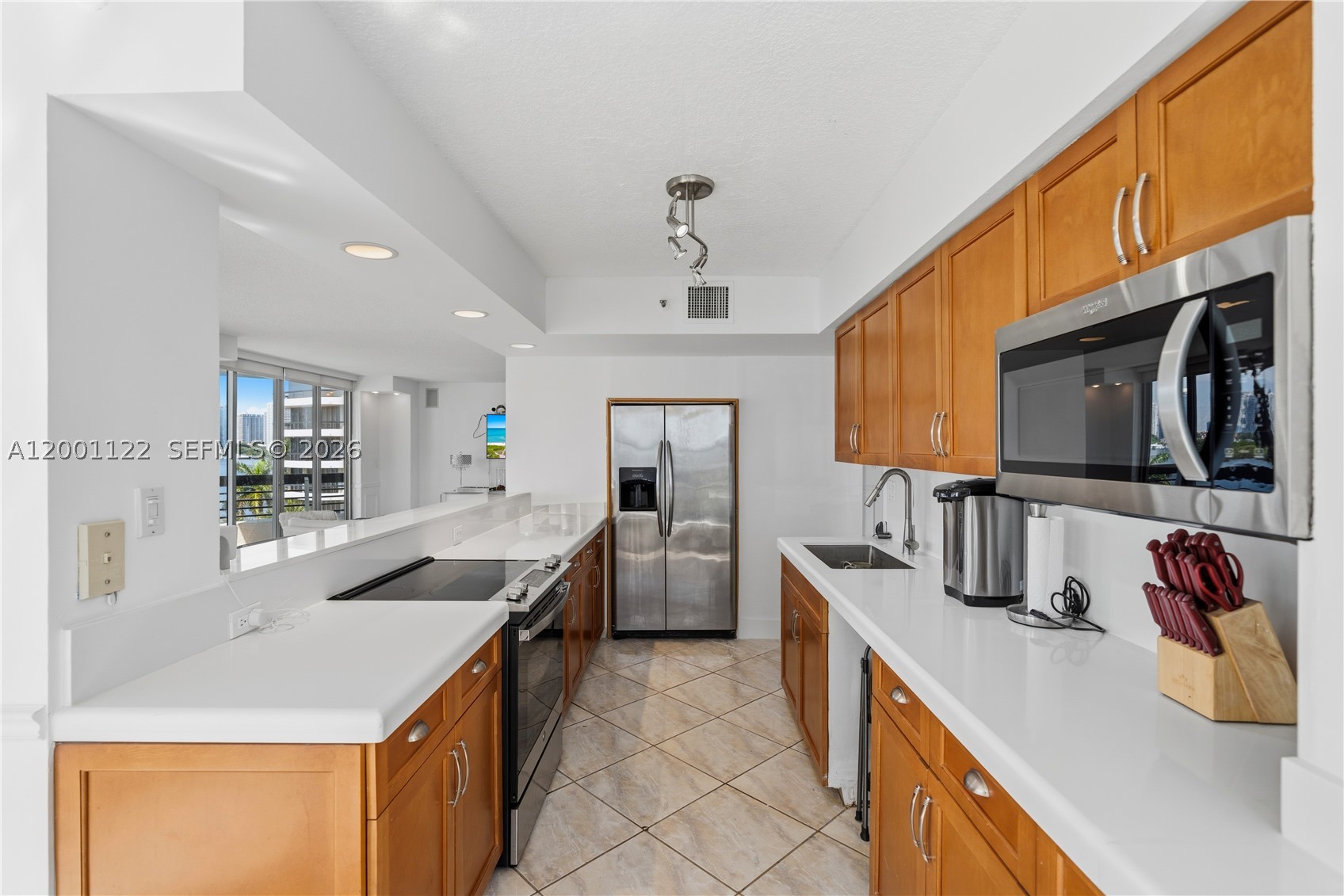 3600 Mystic Pointe Dr #513, Aventura FL 33180