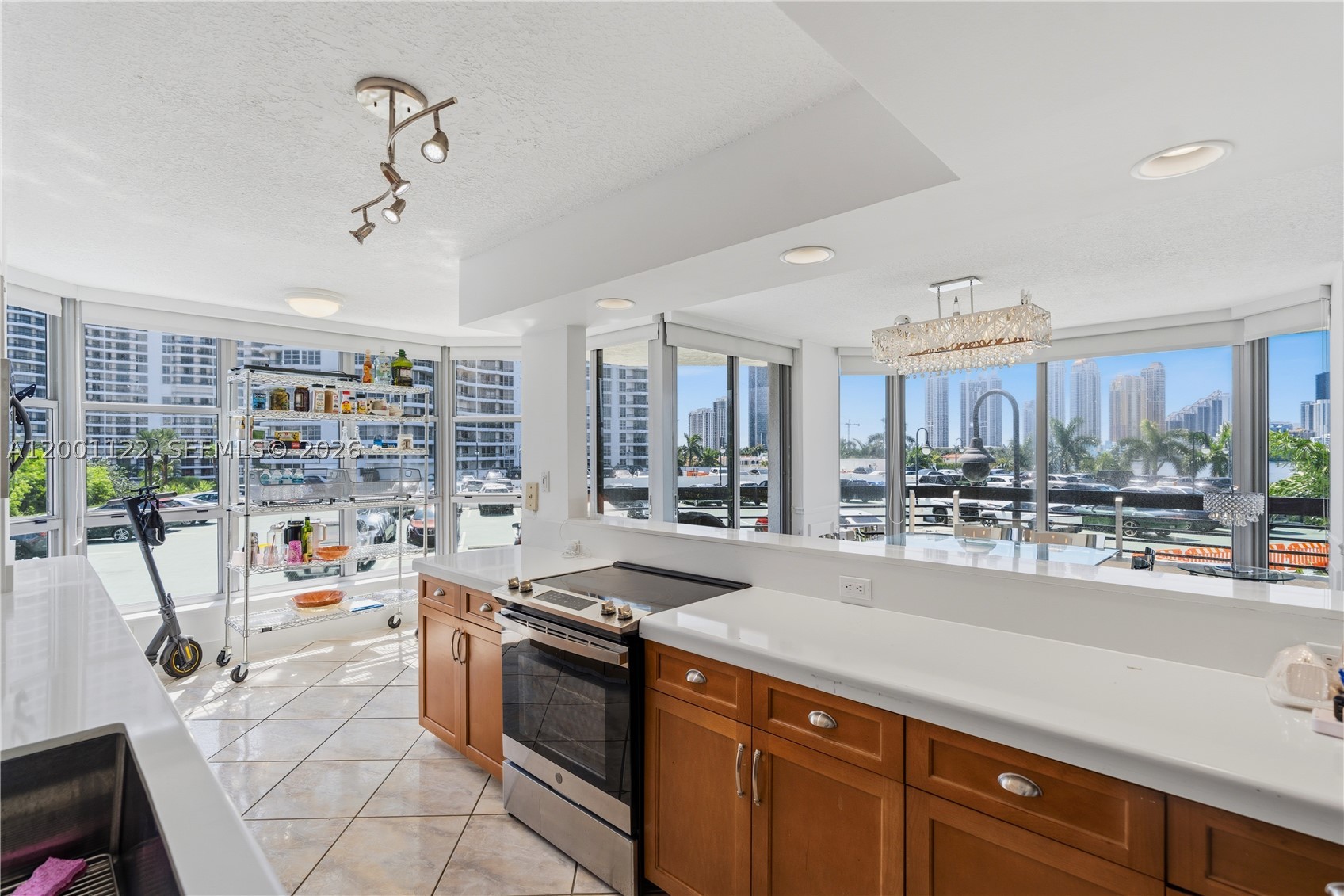 3600 Mystic Pointe Dr #513, Aventura FL 33180
