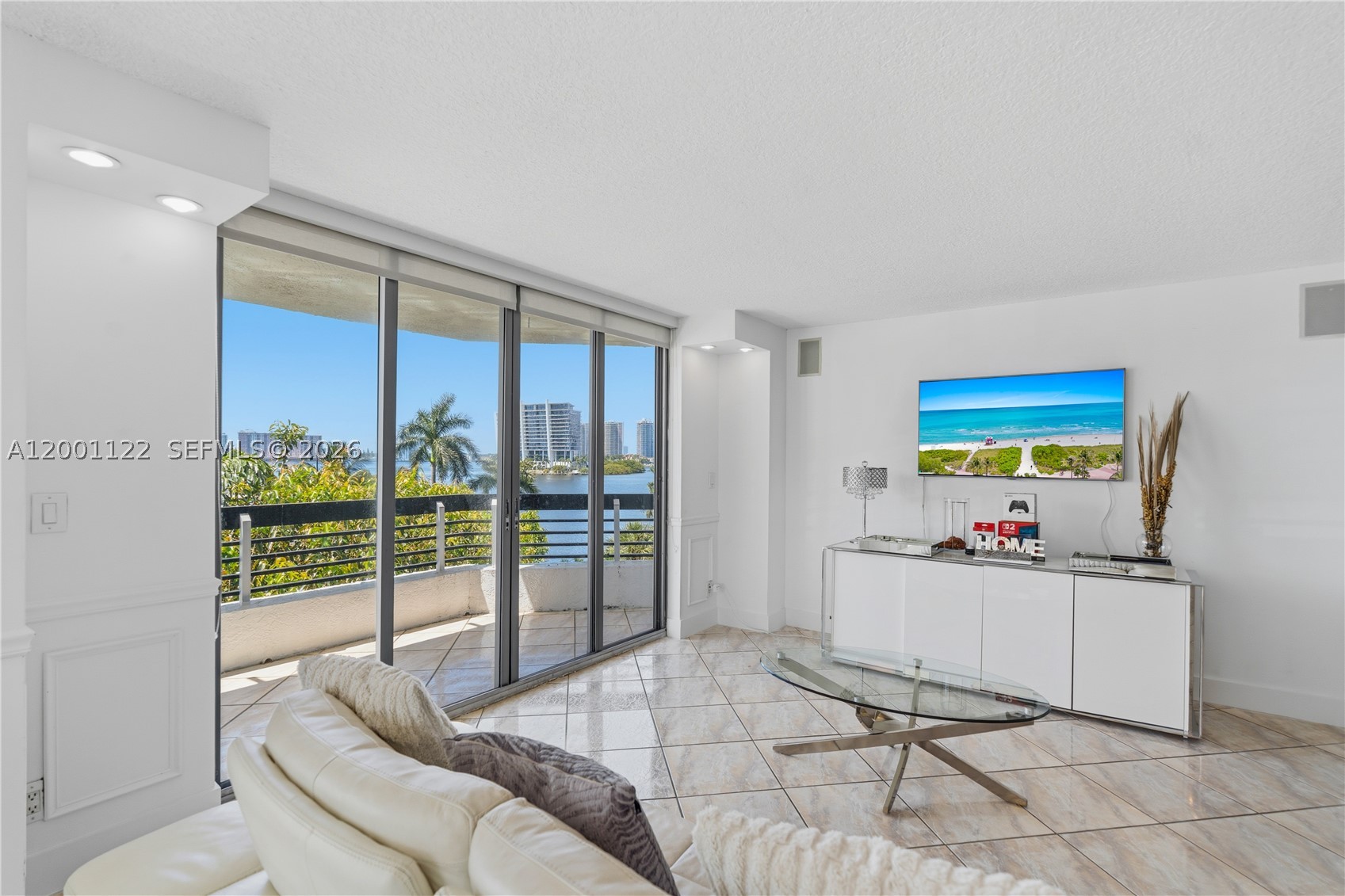 3600 Mystic Pointe Dr #513, Aventura FL 33180