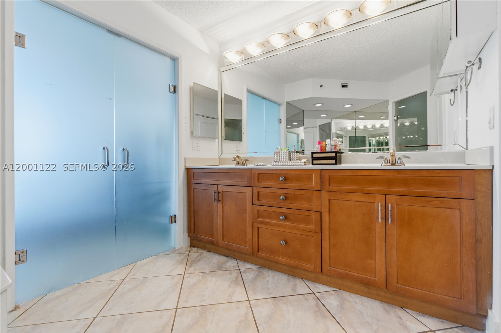 3600 Mystic Pointe Dr #513, Aventura FL 33180