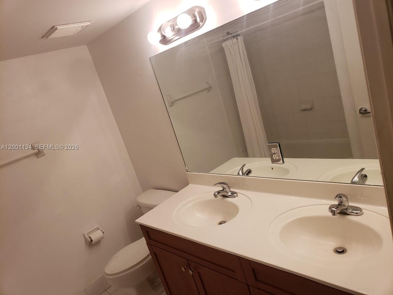 36 NW 6th Ave #906, Miami FL 33128