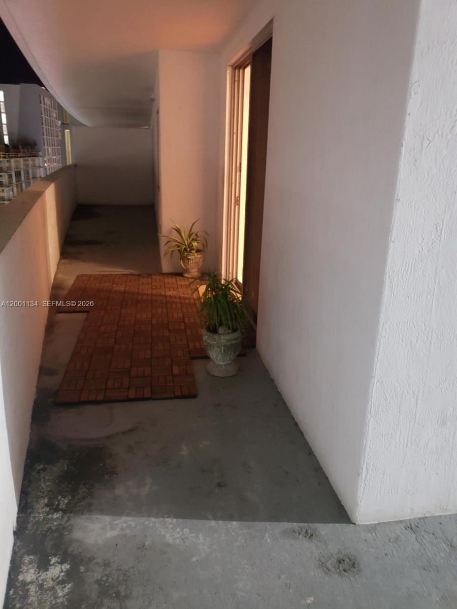 36 NW 6th Ave #906, Miami FL 33128