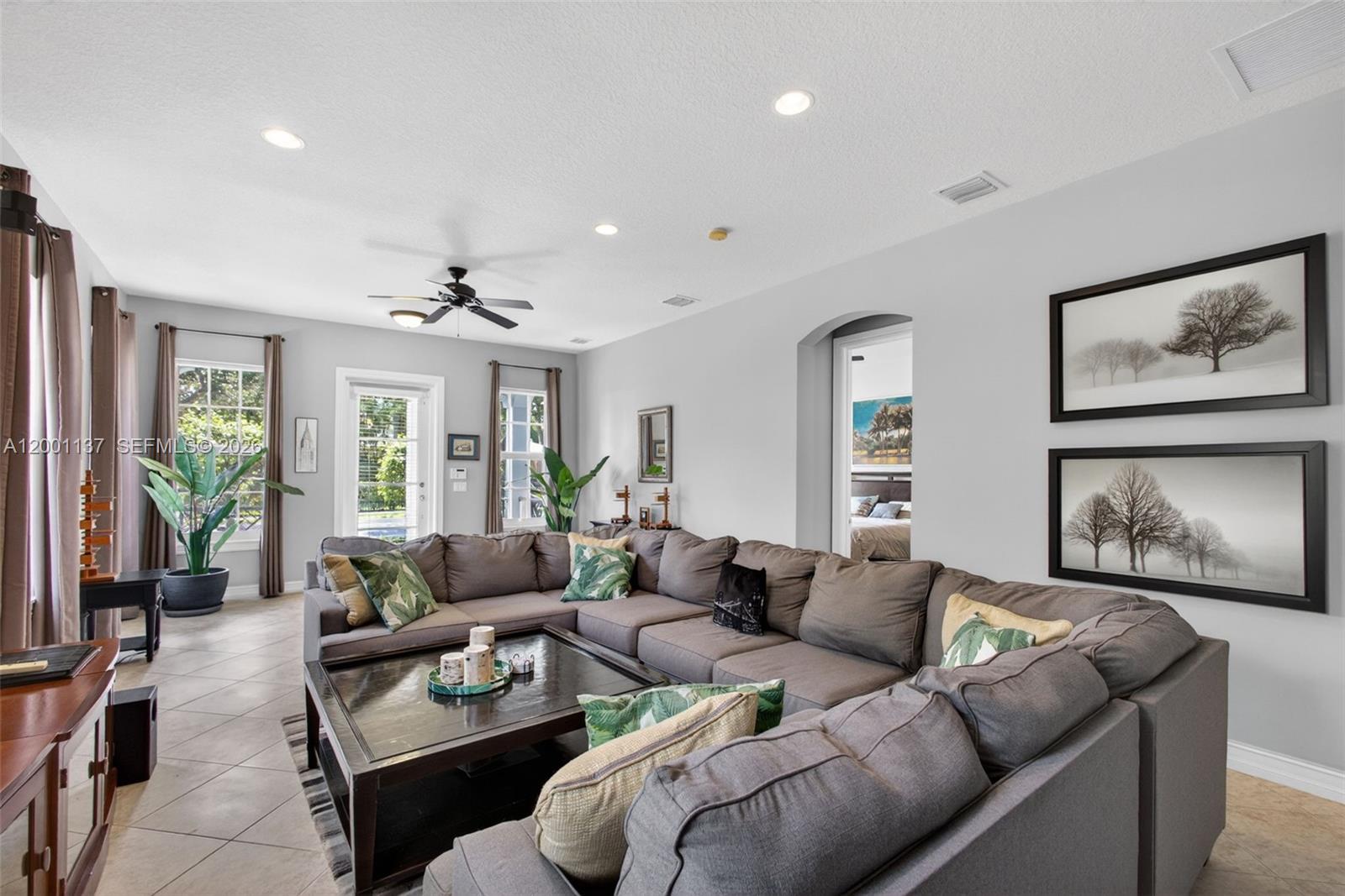184 W Bay Cedar Cir, Jupiter FL 33458
