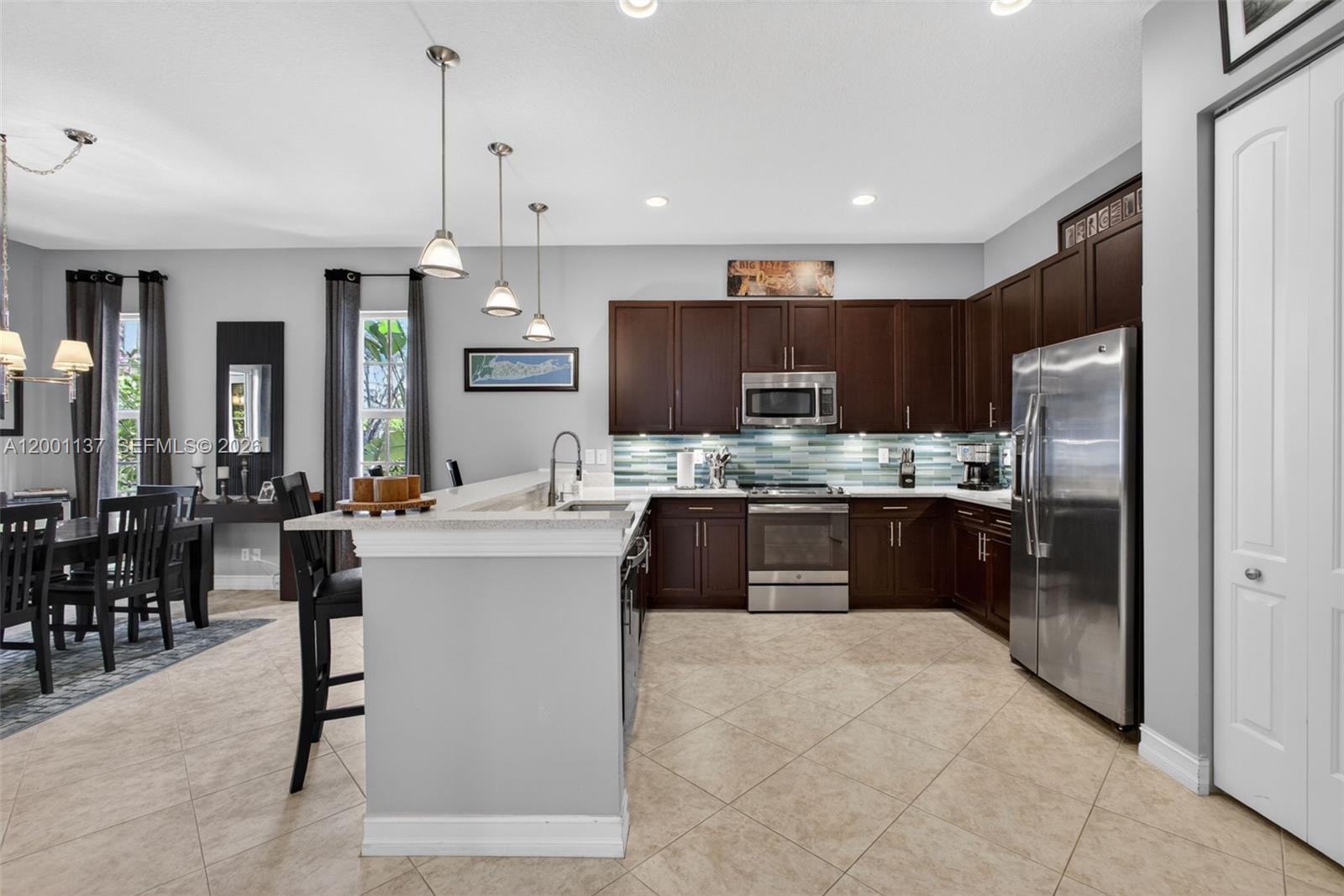 184 W Bay Cedar Cir, Jupiter FL 33458