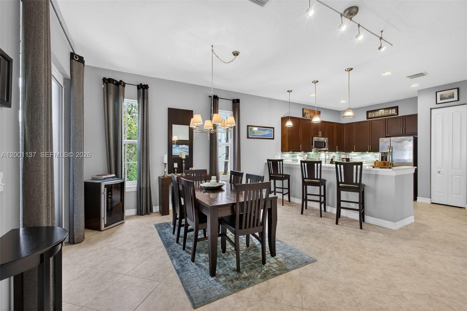 184 W Bay Cedar Cir, Jupiter FL 33458