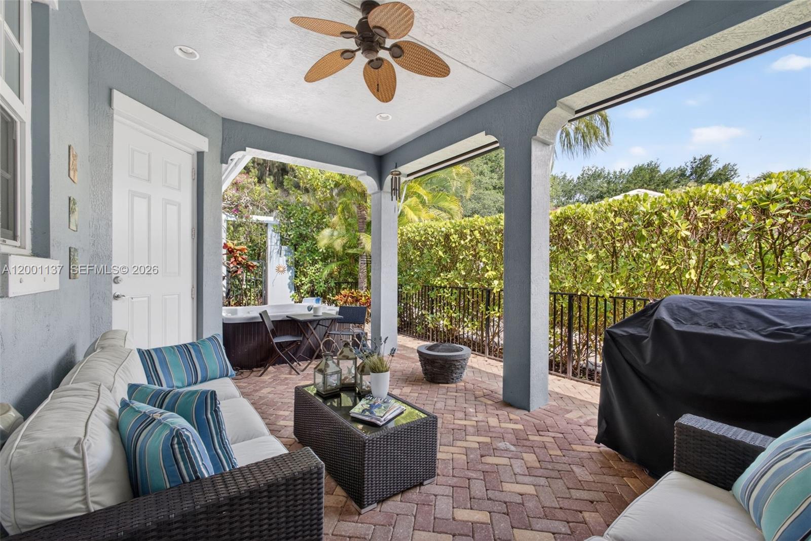 184 W Bay Cedar Cir, Jupiter FL 33458