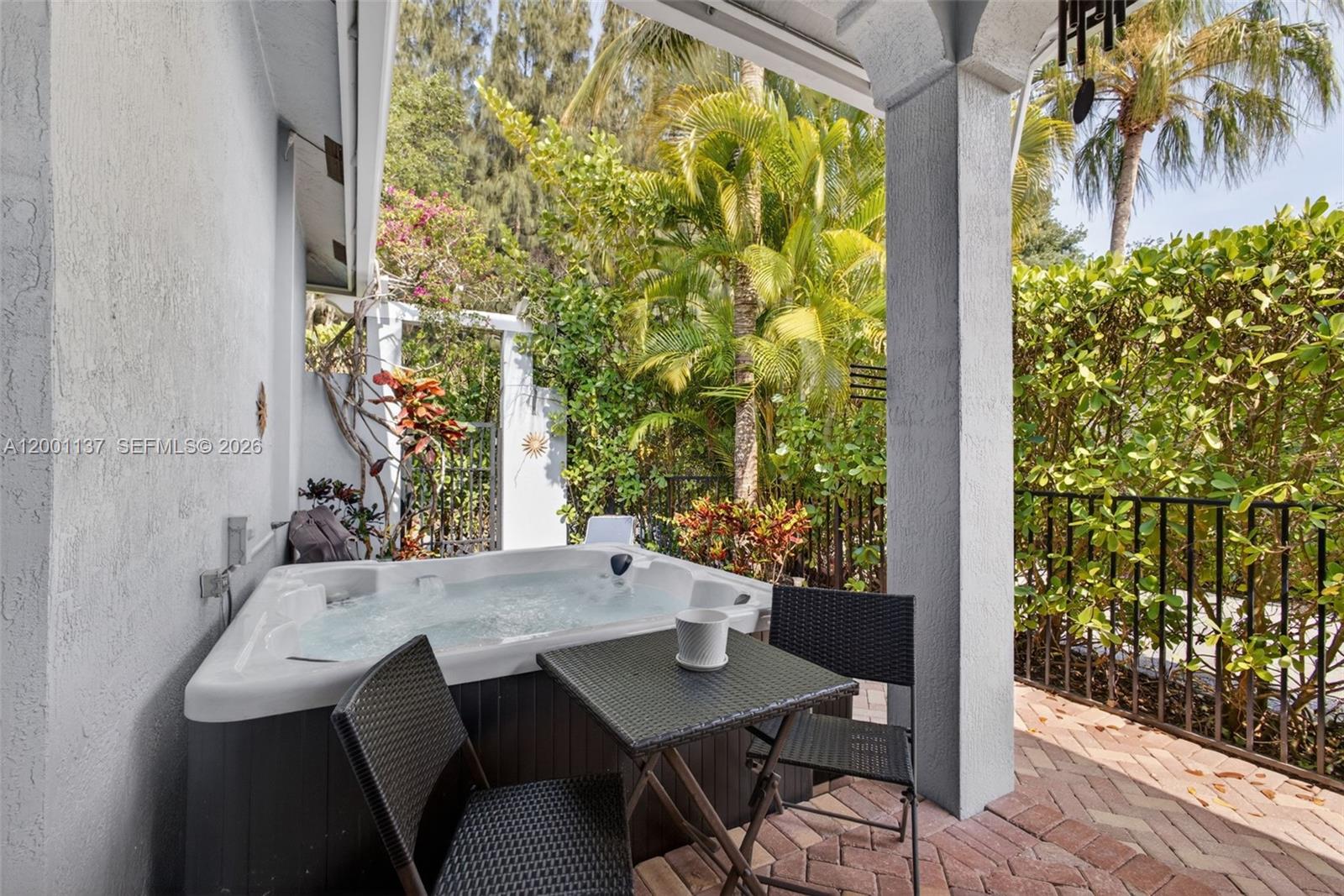 184 W Bay Cedar Cir, Jupiter FL 33458