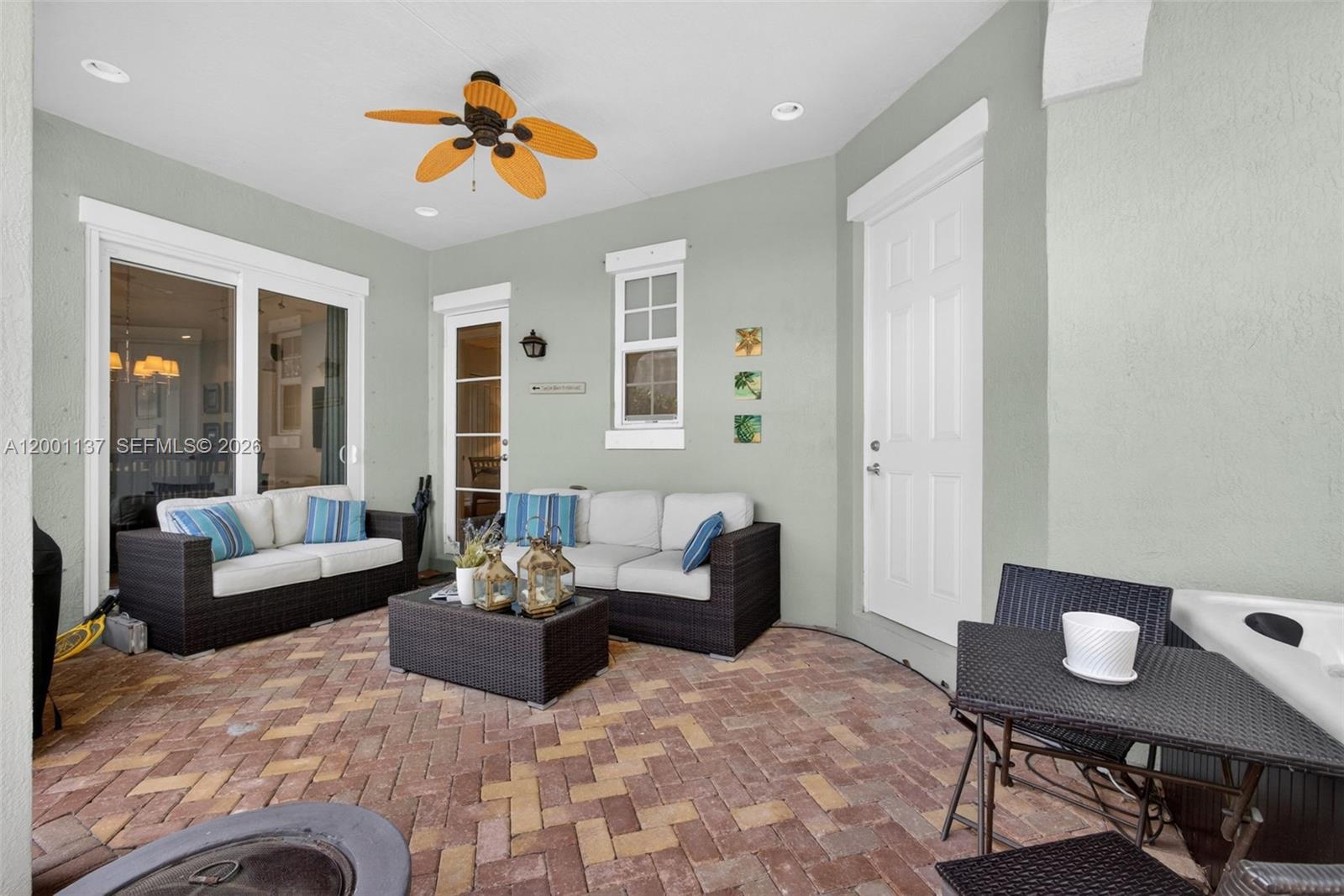 184 W Bay Cedar Cir, Jupiter FL 33458