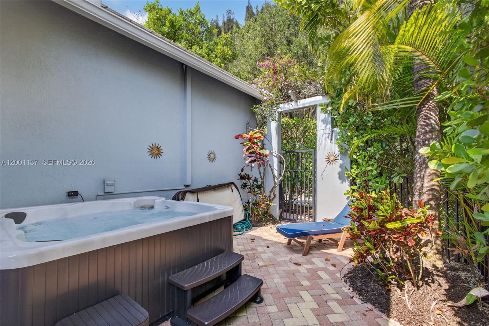 184 W Bay Cedar Cir, Jupiter FL 33458
