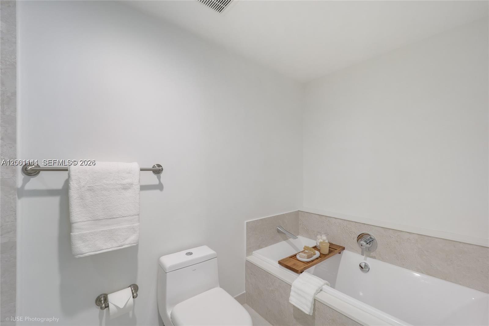 488 NE 18th St #505, Miami FL 33132