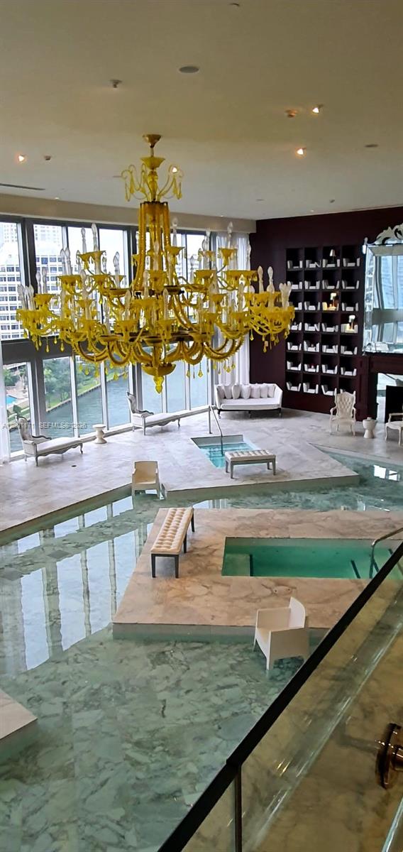 475 Brickell Ave #2115, Miami FL 33131