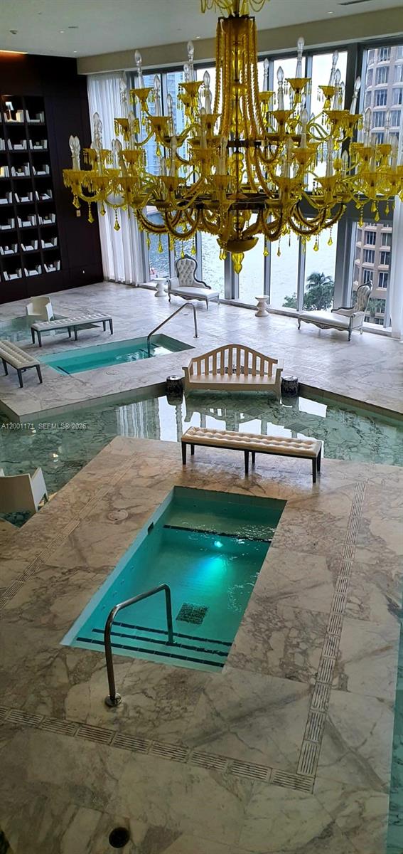 475 Brickell Ave #2115, Miami FL 33131