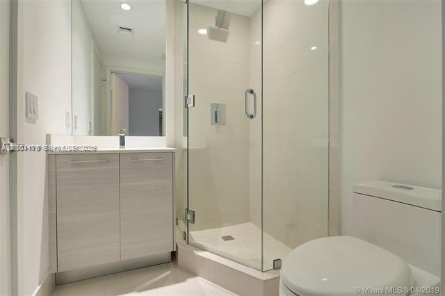 650 NE 32nd St #4306, Miami FL 33137